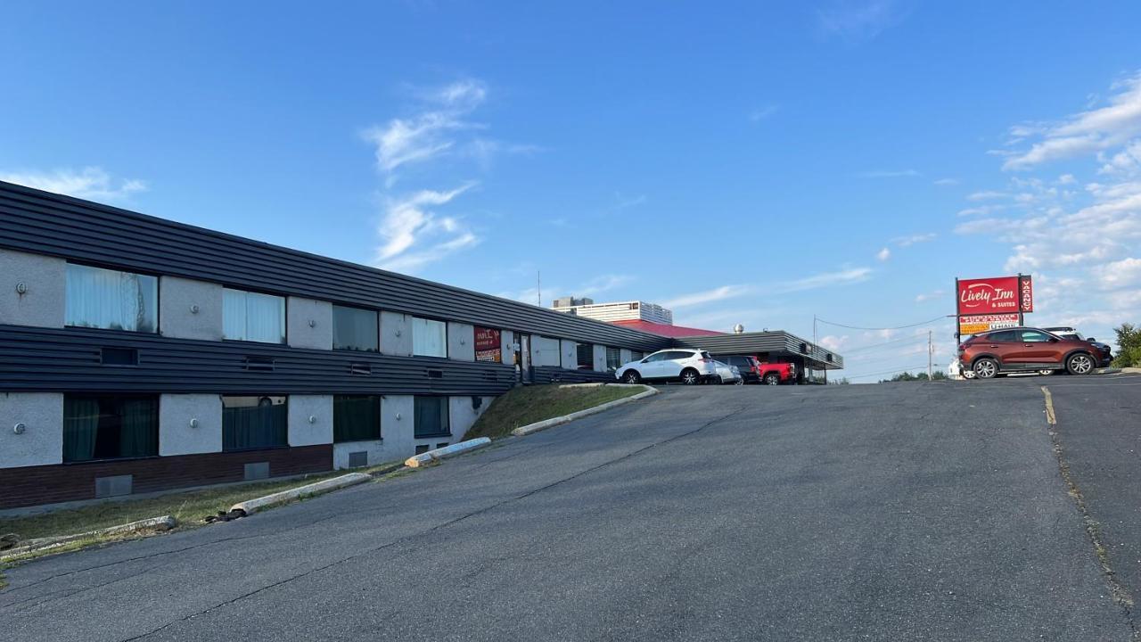Lively Inn And Suites - Sudbury Naughton Εξωτερικό φωτογραφία