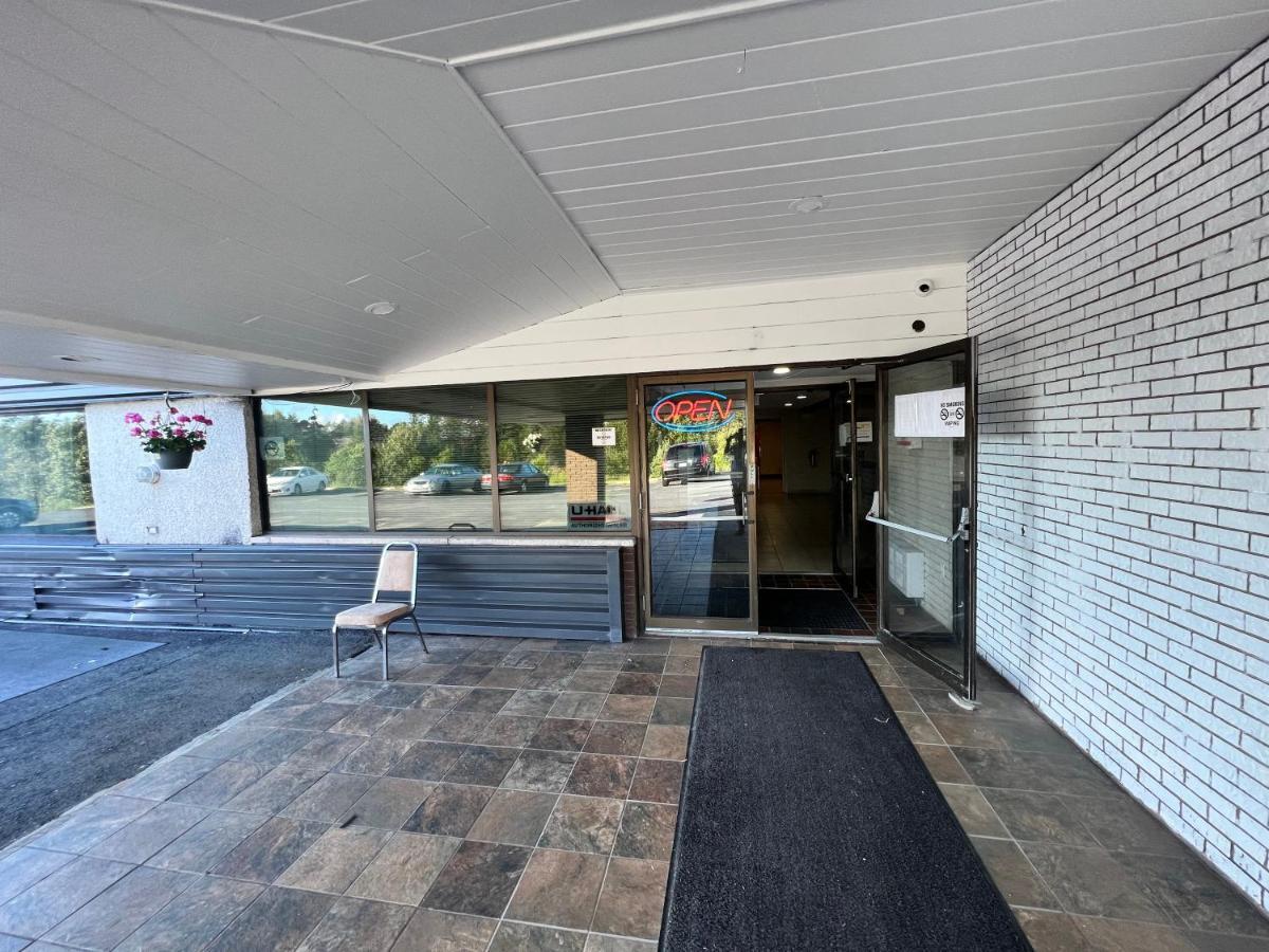 Lively Inn And Suites - Sudbury Naughton Εξωτερικό φωτογραφία