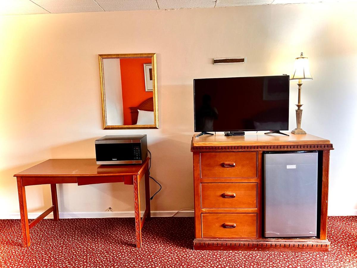 Lively Inn And Suites - Sudbury Naughton Εξωτερικό φωτογραφία