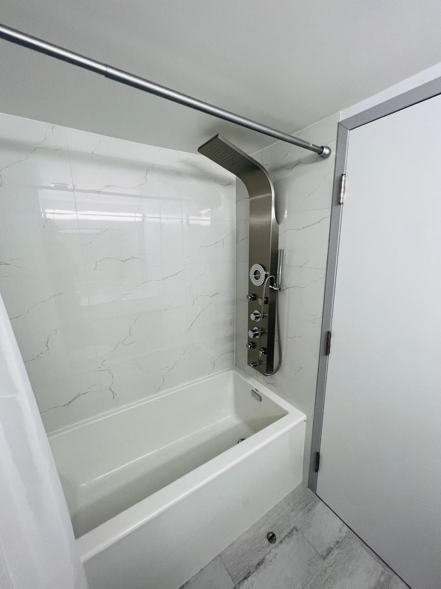 Lively Inn And Suites - Sudbury Naughton Εξωτερικό φωτογραφία