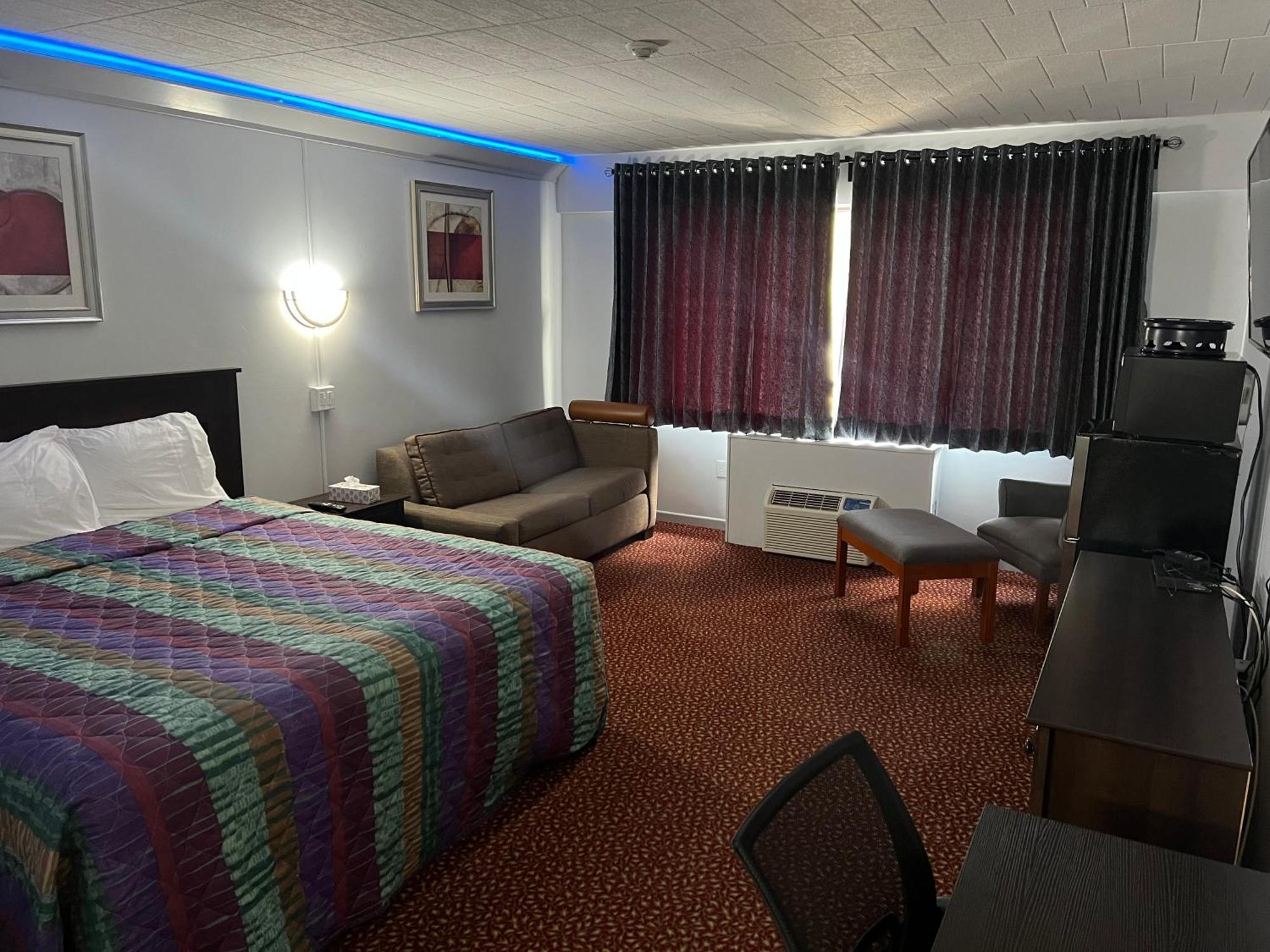 Lively Inn And Suites - Sudbury Naughton Εξωτερικό φωτογραφία