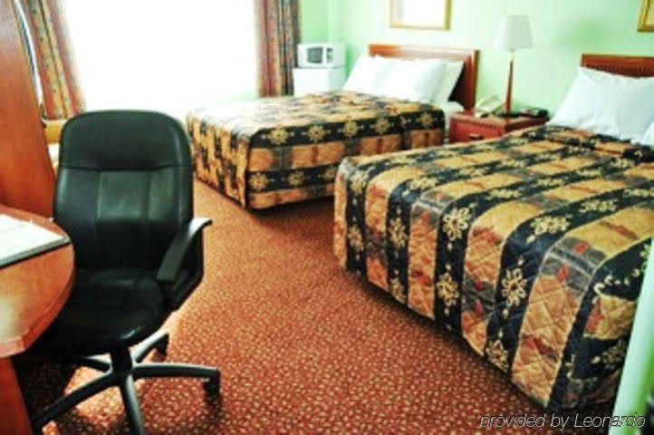 Lively Inn And Suites - Sudbury Naughton Δωμάτιο φωτογραφία